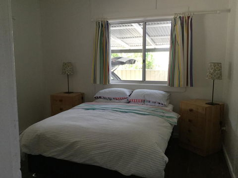 Hat Head Beach Cottage 1 - Accommodation QLD 6