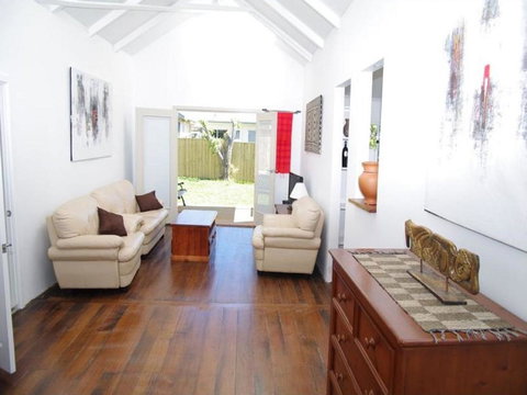 Jupiter, 3 Scott Street - Accommodation QLD 0