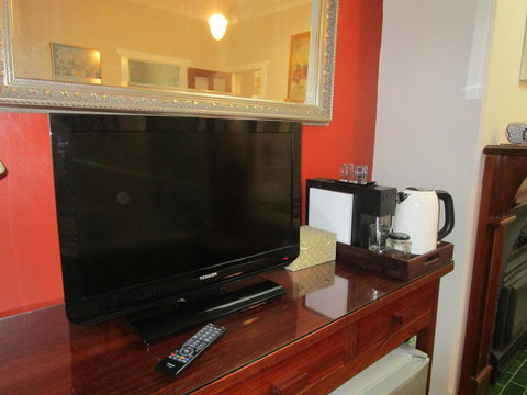 Boot Makers Cottage - Accommodation QLD 4