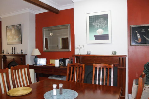 Boot Makers Cottage - Accommodation QLD 3