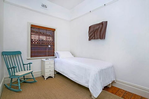 Holiday Home Fairy Bower Road Manly FAB05 - Accommodation QLD 7