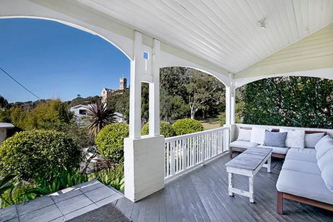 Holiday Home Fairy Bower Road Manly FAB05 - Accommodation QLD 0