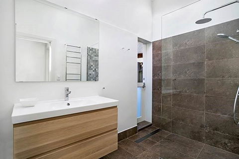 Holiday Home Fairy Bower Road Manly FAB05 - Accommodation QLD 8