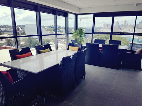 Value Suites Green Square - Accommodation QLD 12