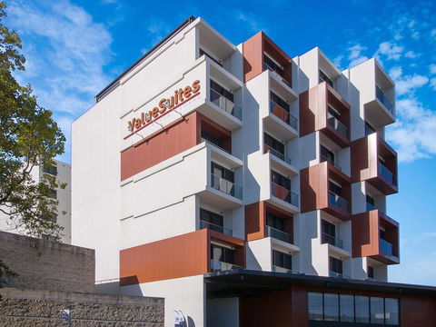 Value Suites Green Square - Accommodation QLD 0
