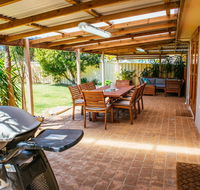 Sunbaker Beach House - Accommodation QLD