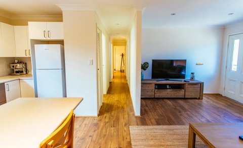 Sunbaker Pet Friendly Awards Finalist 4 Mins Walk To Culburra Beach - Accommodation QLD 17