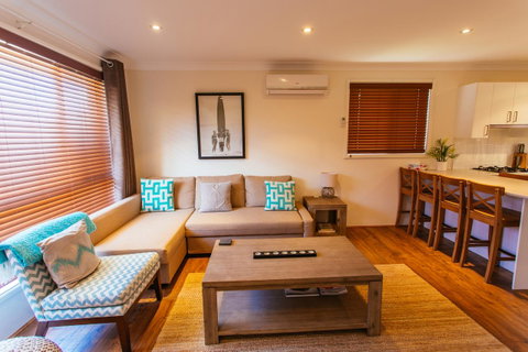 Sunbaker Pet Friendly Awards Finalist 4 Mins Walk To Culburra Beach - Accommodation QLD 6