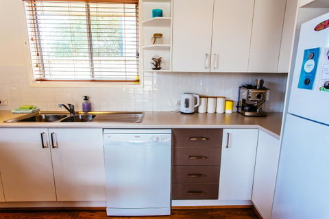 Sunbaker Pet Friendly Awards Finalist 4 Mins Walk To Culburra Beach - Accommodation QLD 14
