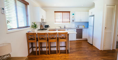 Sunbaker Pet Friendly Awards Finalist 4 Mins Walk To Culburra Beach - Accommodation QLD 13