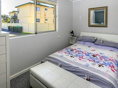 45 Wharf Street - Whole House - Accommodation QLD 1