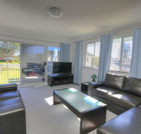 45 Wharf Street - Whole House - Accommodation QLD