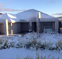 Jindabyne Executive - Accommodation QLD