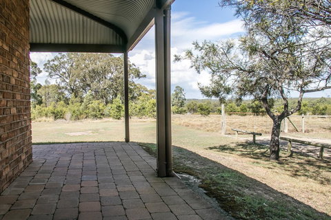 Ironstone Estate Lovedale - Accommodation QLD 5