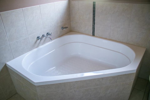 Ironstone Estate Lovedale - Accommodation QLD 28