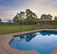 Ironstone Estate Lovedale - Accommodation QLD