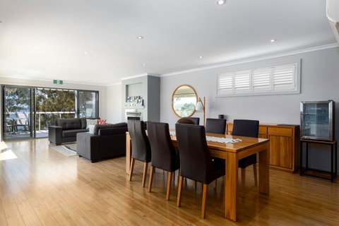 The Edgewater On Greville - Accommodation QLD 11