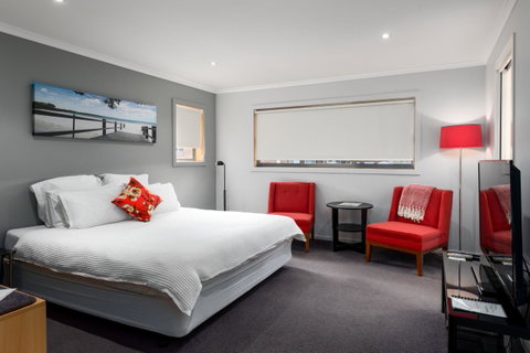 The Edgewater On Greville - Accommodation QLD 4