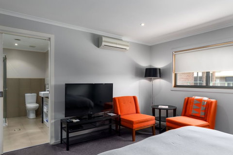 The Edgewater On Greville - Accommodation QLD 23