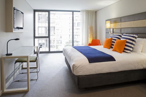 Novotel Newcastle Beach - Accommodation QLD 9