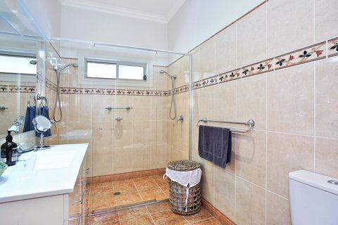 Terara Riverside Retreat - Accommodation QLD 15