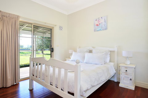 Terara Riverside Retreat - Accommodation QLD 14