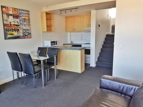Manly Central Executive - Accommodation QLD 10