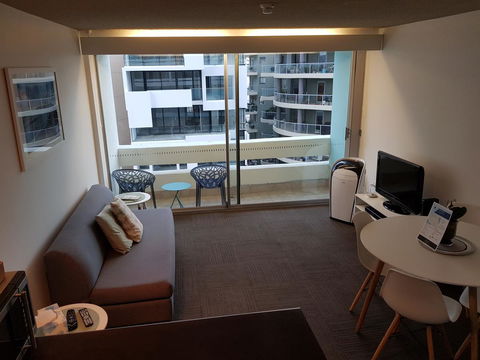 Manly Central Executive - Accommodation QLD 6
