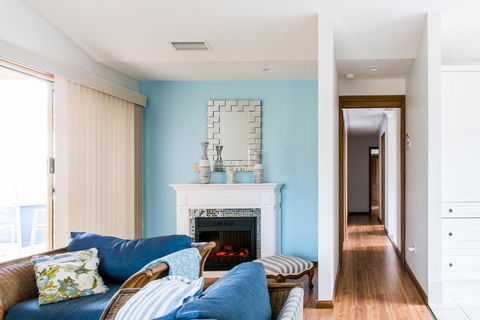 Ambience - Accommodation QLD 7