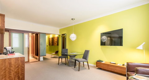 The Grace Hotel - Accommodation QLD 10