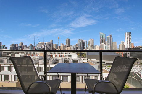 DD Apartments At International Convention Centre - Accommodation QLD 5
