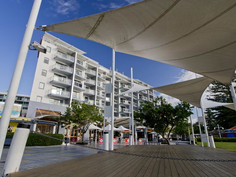 Oaks The Entrance Waterfront Suites - Accommodation QLD 7