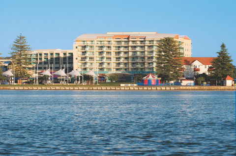 Oaks The Entrance Waterfront Suites - Accommodation QLD 9