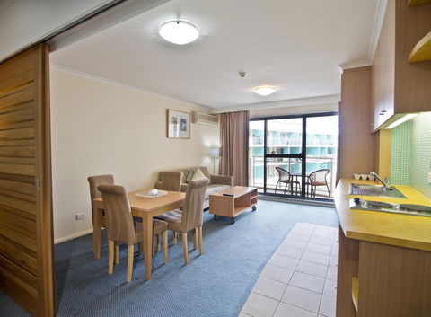 Oaks The Entrance Waterfront Suites - Accommodation QLD 11