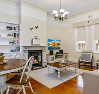 Oversized 2 Bedroom Manly Beach House - Accommodation QLD