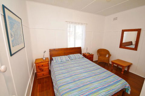Apollo 1, 9 Hodgson Street - Accommodation QLD 8