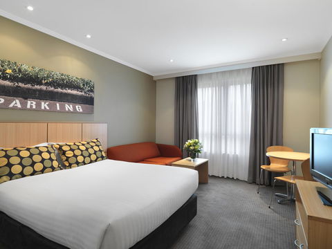 Mercure Sydney Bankstown - Accommodation QLD 4