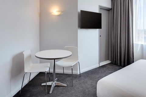 Mercure Sydney Bankstown - Accommodation QLD 26