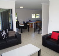 Breakaway 11 Scott Street - Accommodation QLD