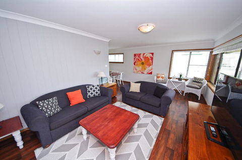 Breakaway, 11 Scott Street - Accommodation QLD 5