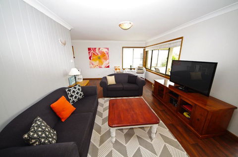 Breakaway, 11 Scott Street - Accommodation QLD 8