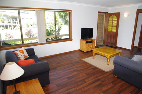 Breakaway, 11 Scott Street - Accommodation QLD 9