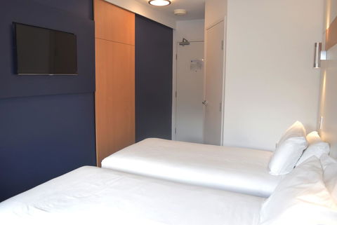 Ibis Budget - Gosford - Accommodation QLD 10