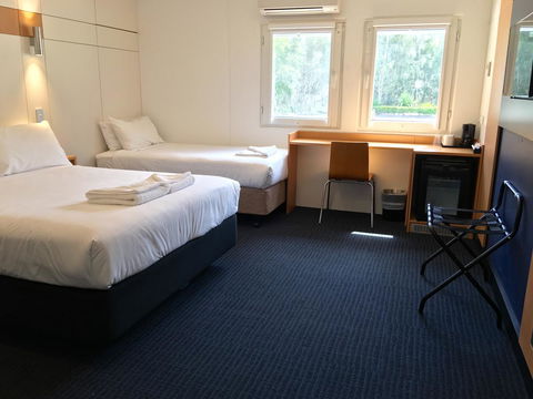 Ibis Budget - Gosford - Accommodation QLD 22