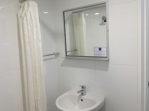 Ibis Budget - Gosford - Accommodation QLD 4