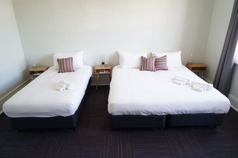 Rosehill Hotel - Accommodation QLD 2