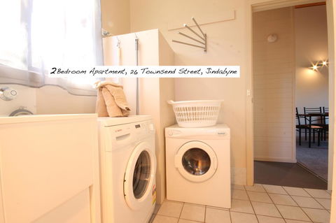 Full Circle Apartments - Accommodation QLD 29