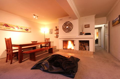 Full Circle Apartments - Accommodation QLD 0