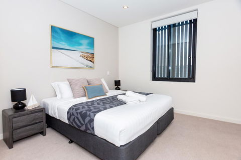 Brand New Executive Apartment - Accommodation QLD 8