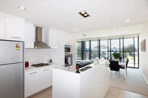 Brand New Executive Apartment - Accommodation QLD 5